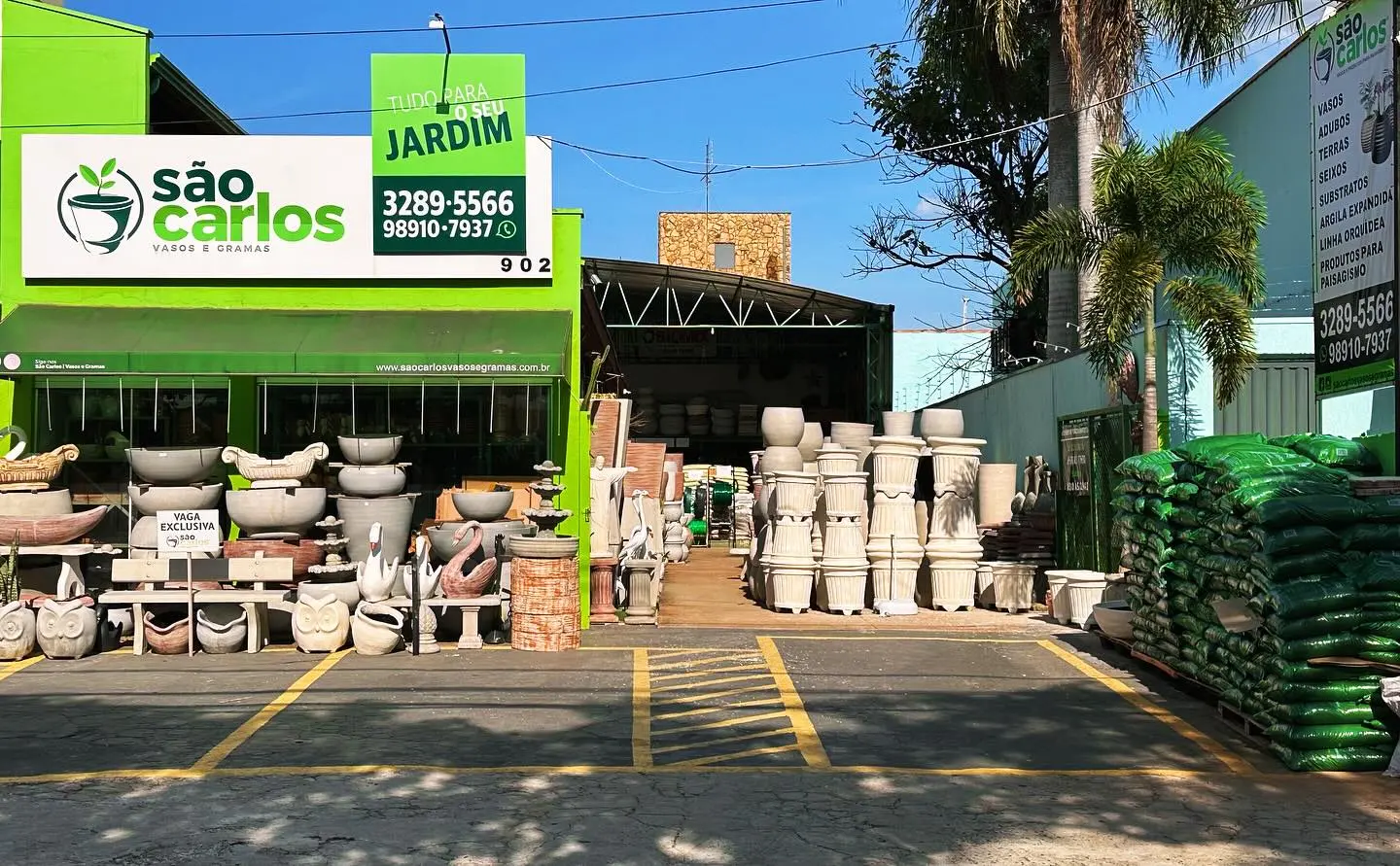 Fachada da São Carlos Casa e Jardim em Campinas